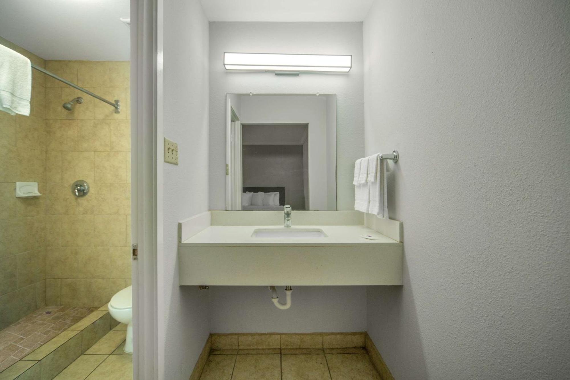 Motel 6 San Antonio, Tx I-35 North Corridor Exterior photo